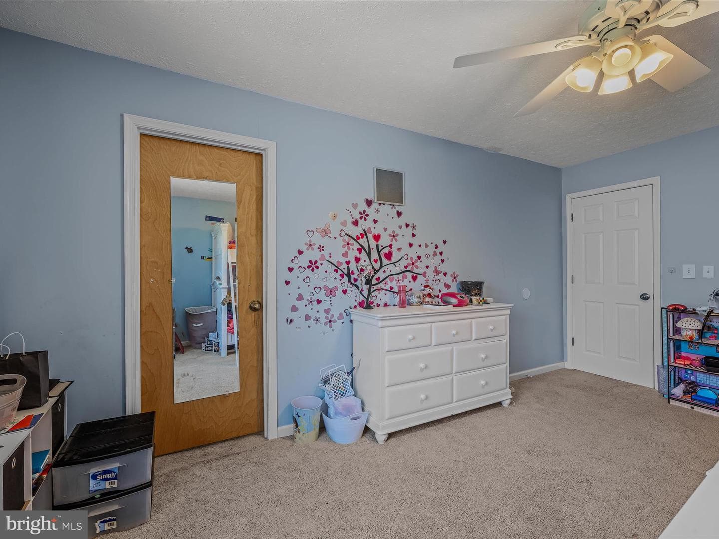 240 W Blakeley Drive W photo 30