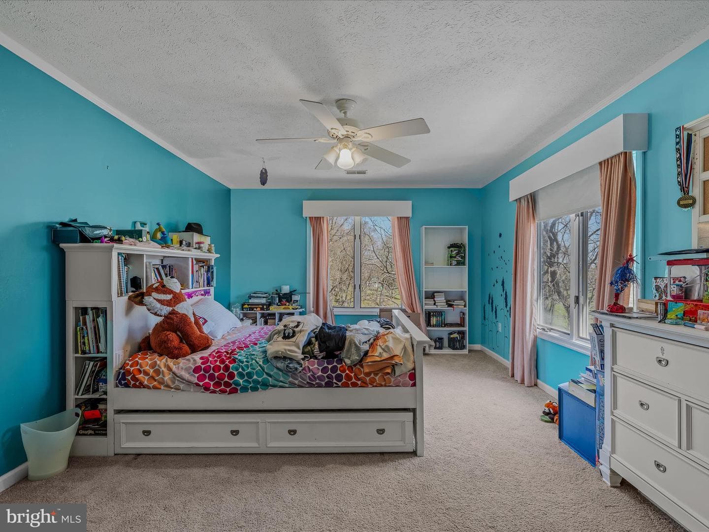 240 W Blakeley Drive W photo 41