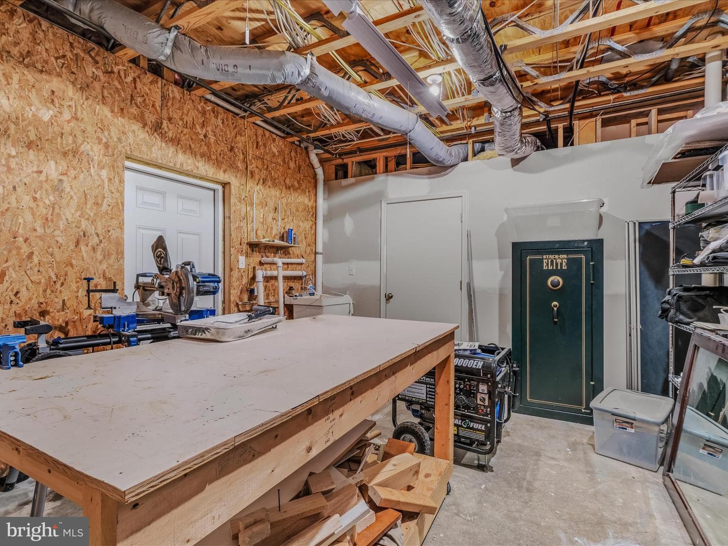 240 W Blakeley Drive W photo 61