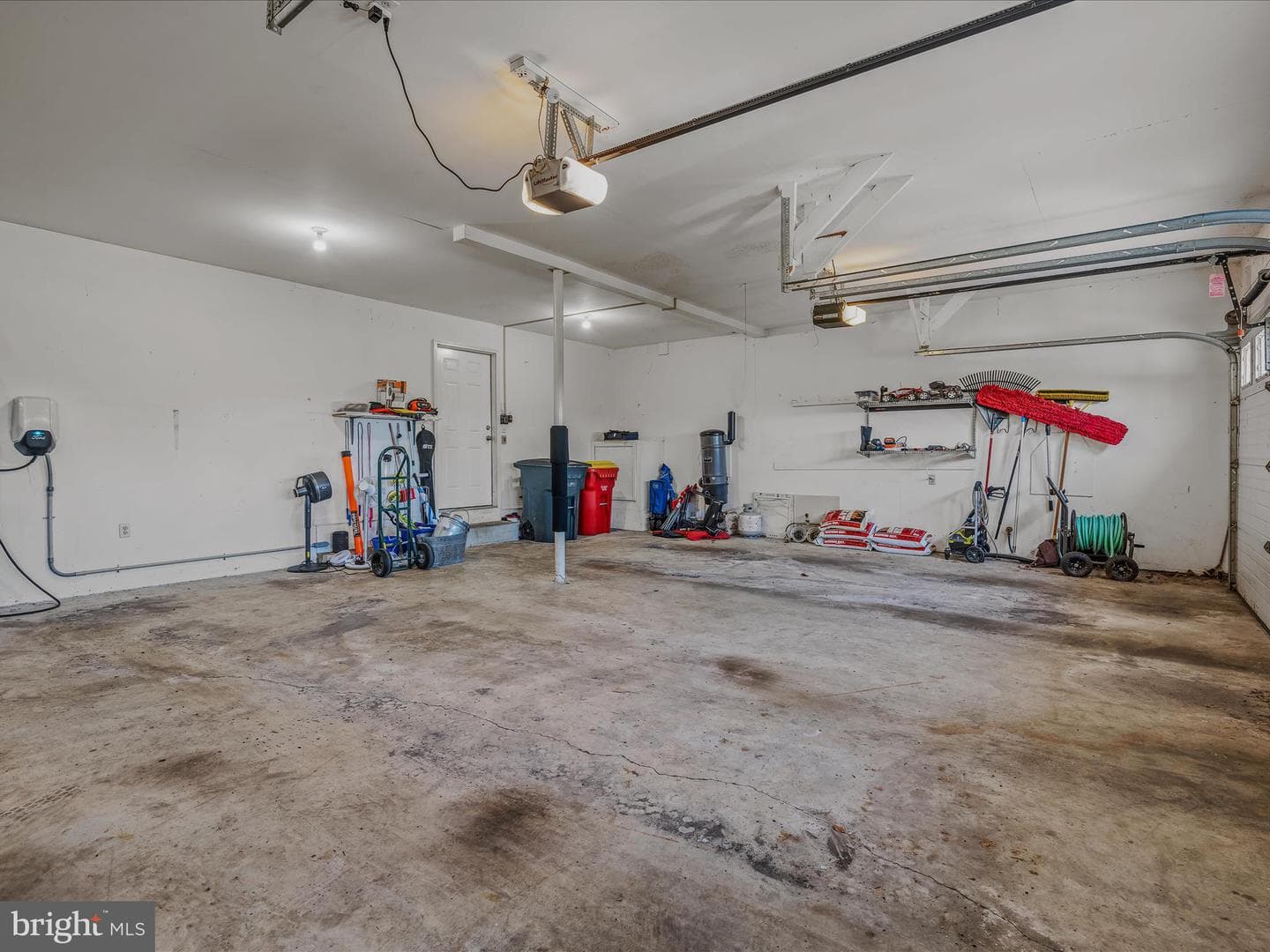 240 W Blakeley Drive W photo 65