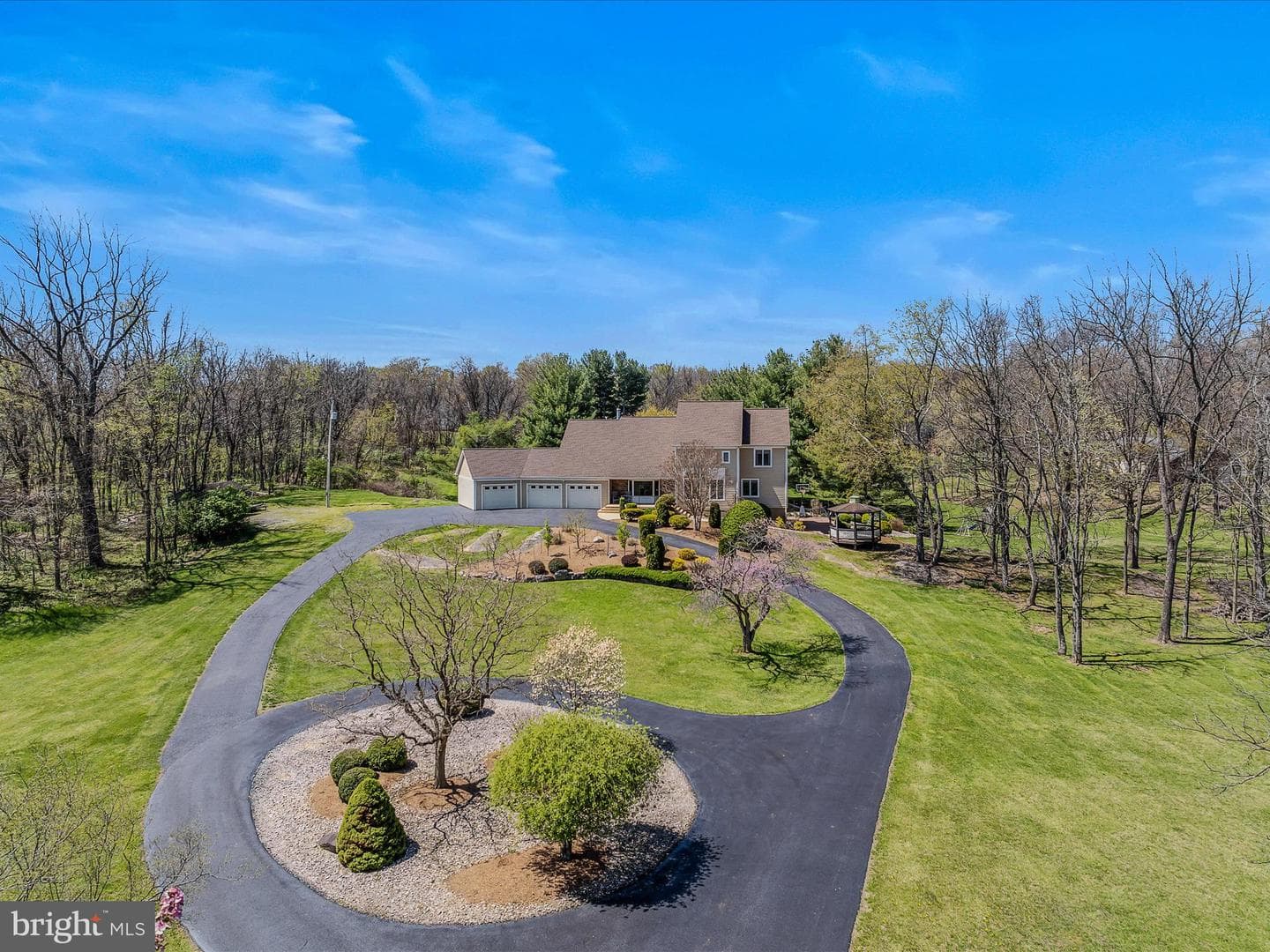 240 W Blakeley Drive W photo 90