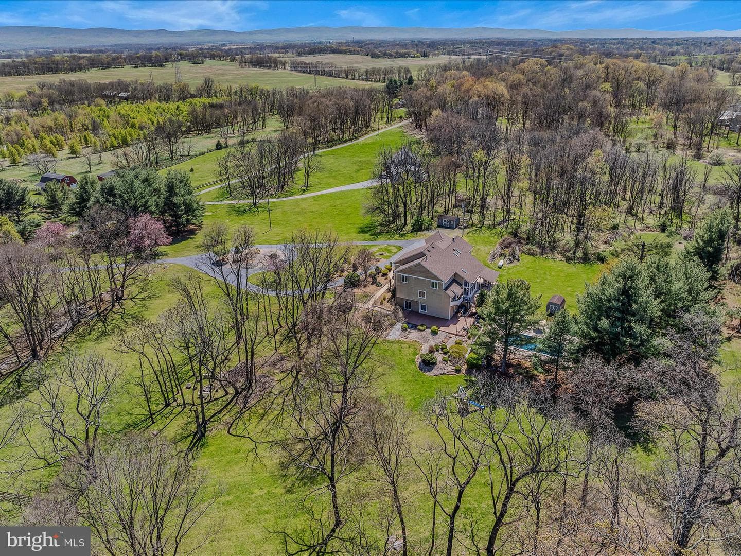 240 W Blakeley Drive W photo 99