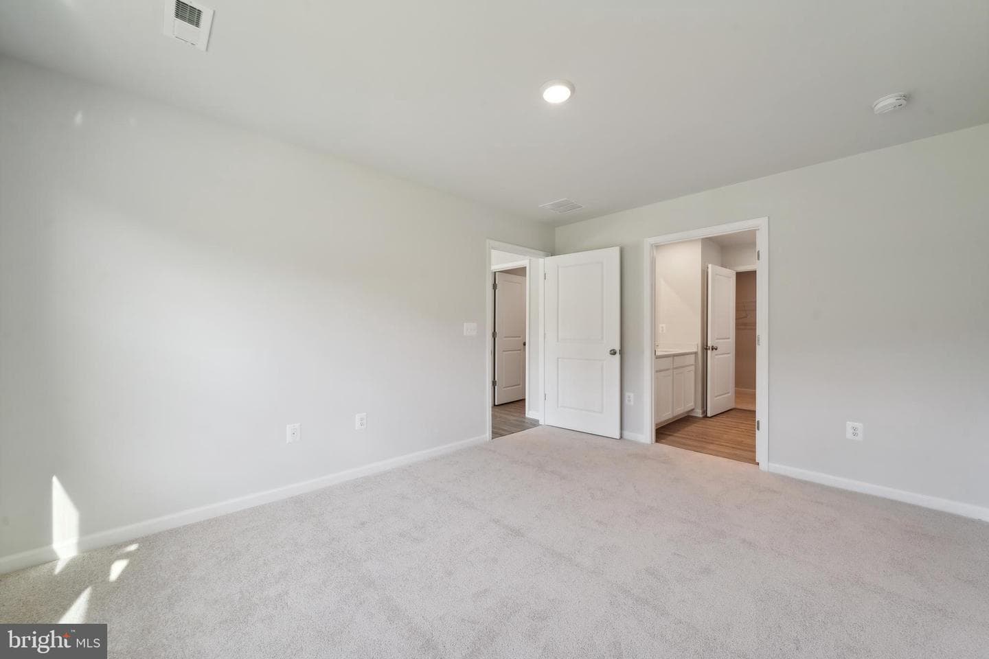39 Holly Road photo 26