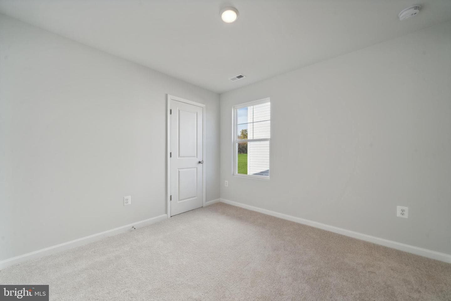 39 Holly Road photo 4