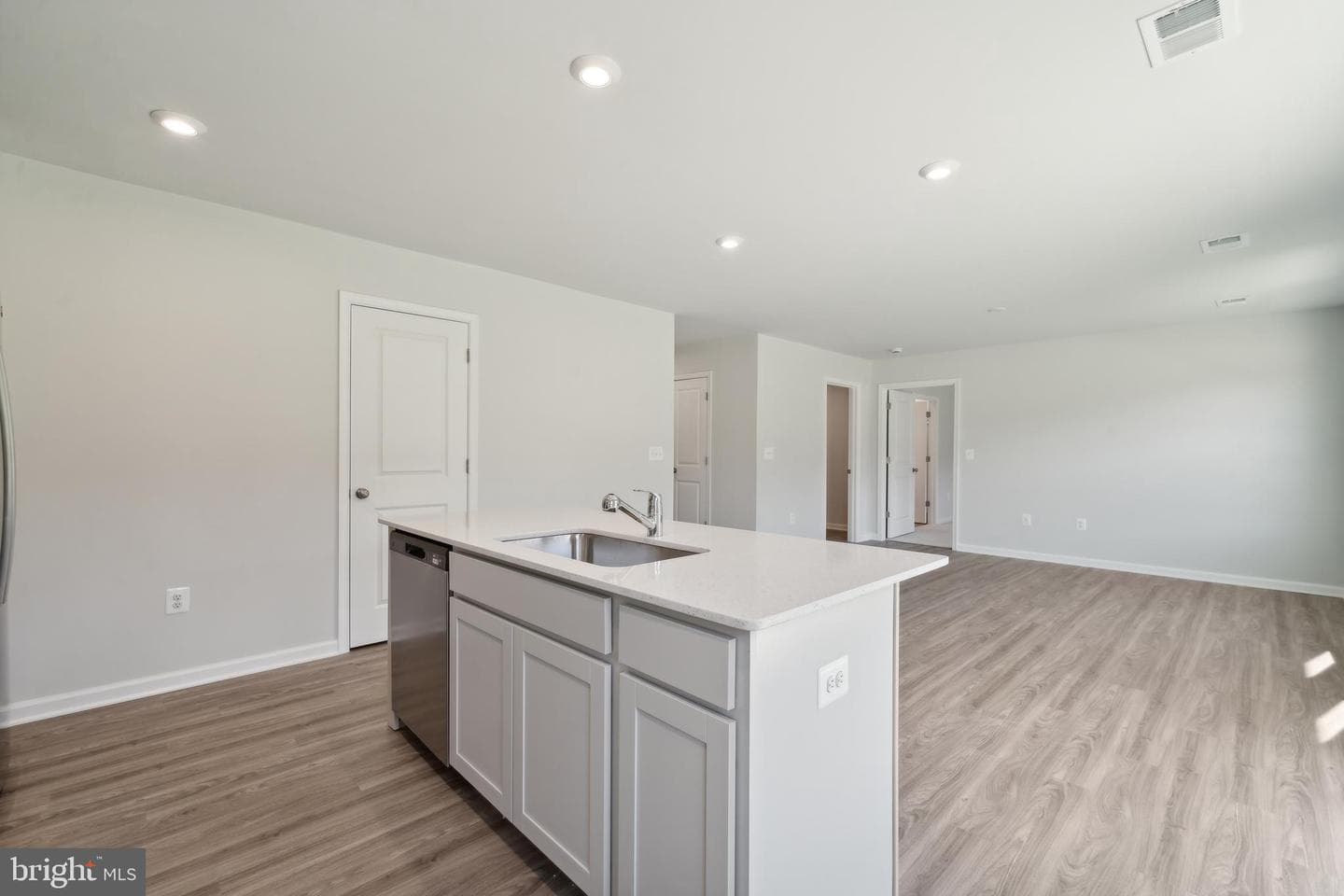 39 Holly Road photo 6