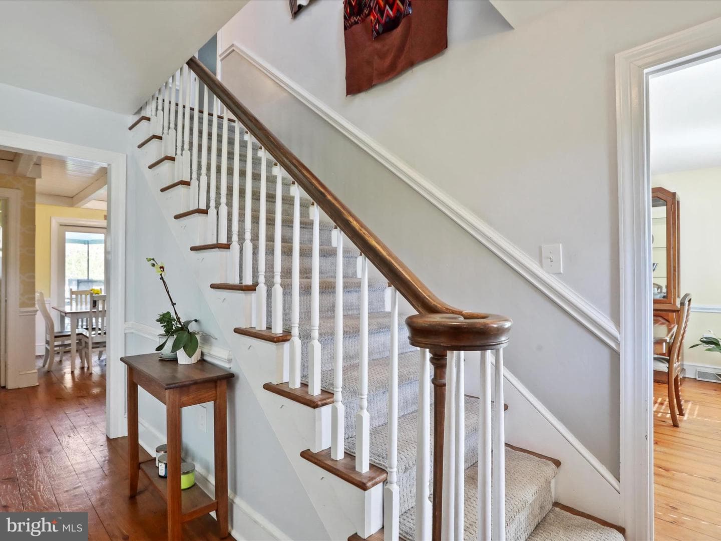 1075 Willowdale Drive photo 4