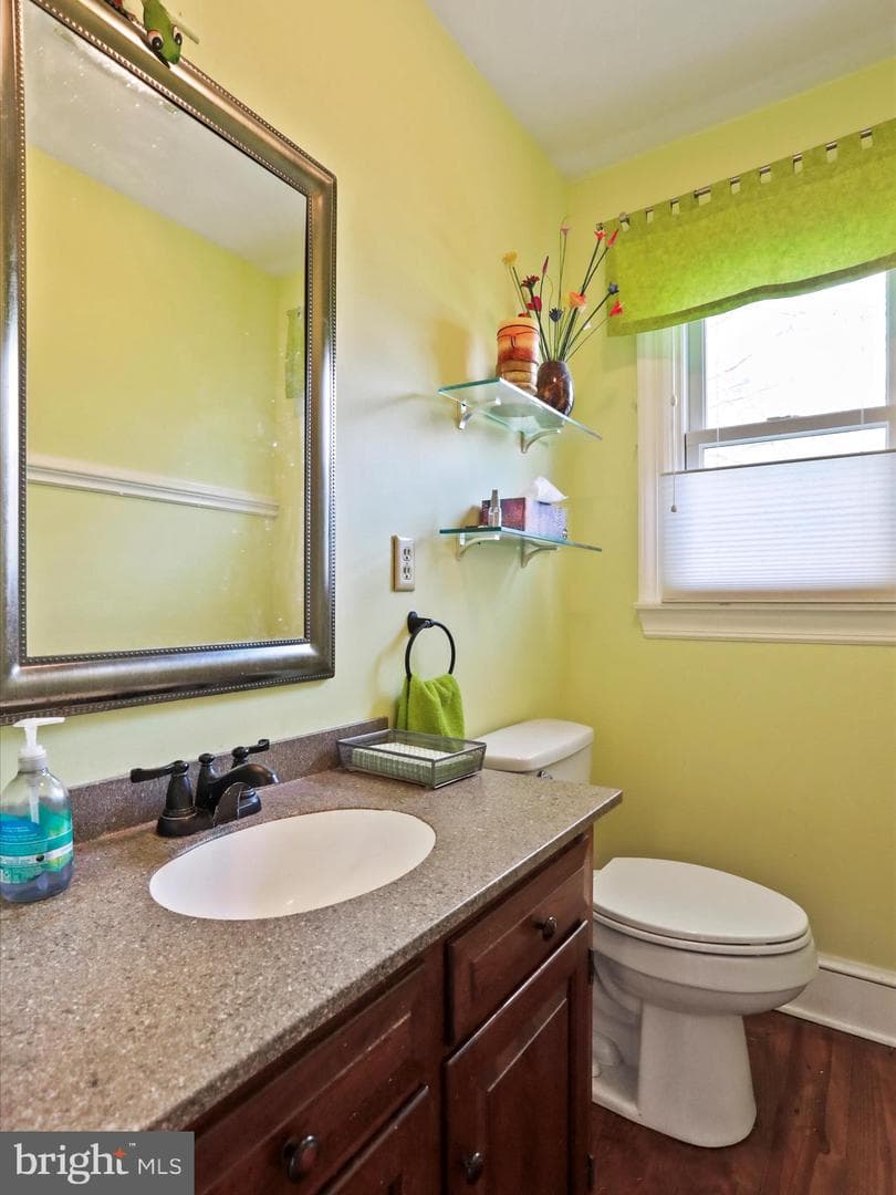 1075 Willowdale Drive photo 9