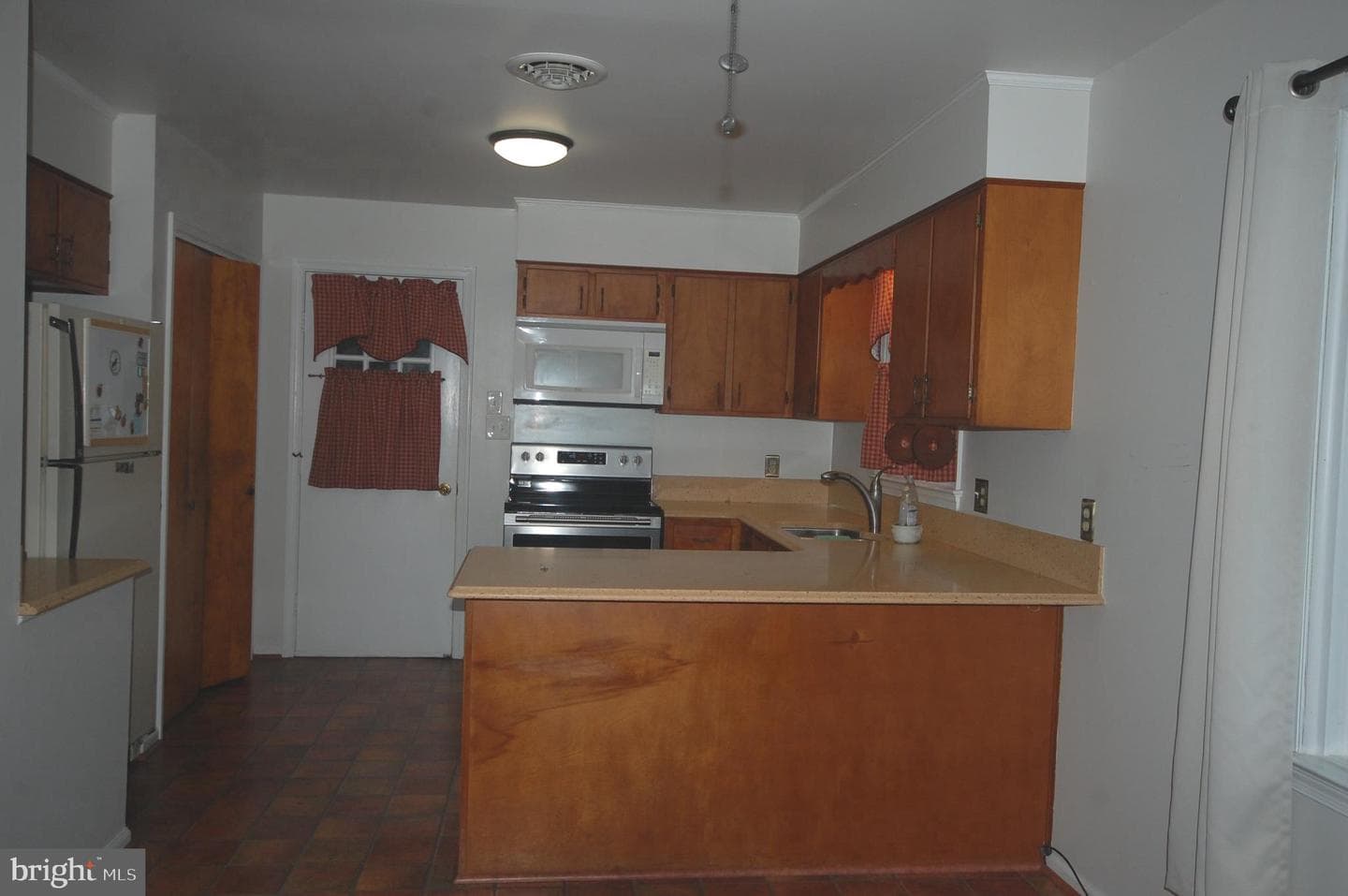 1210 Tuscawilla Drive photo 7