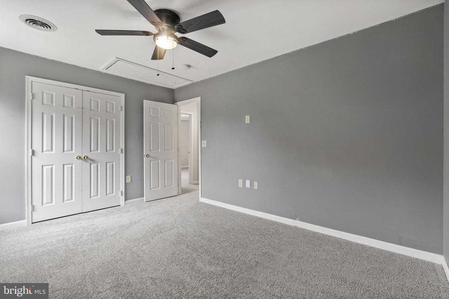 431 E Beltline Avenue photo 23