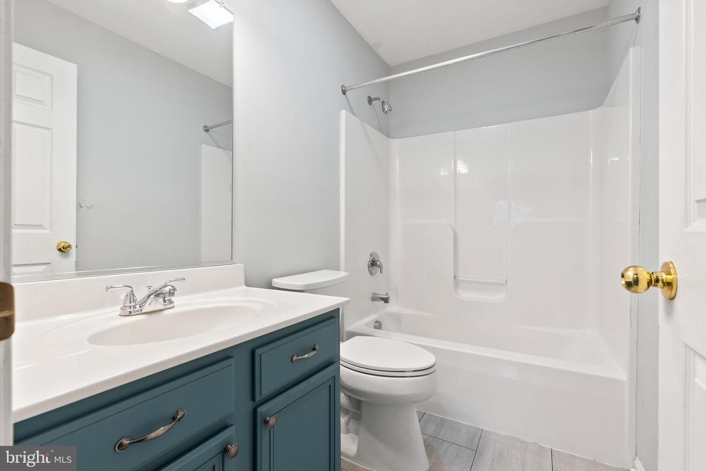 431 E Beltline Avenue photo 28