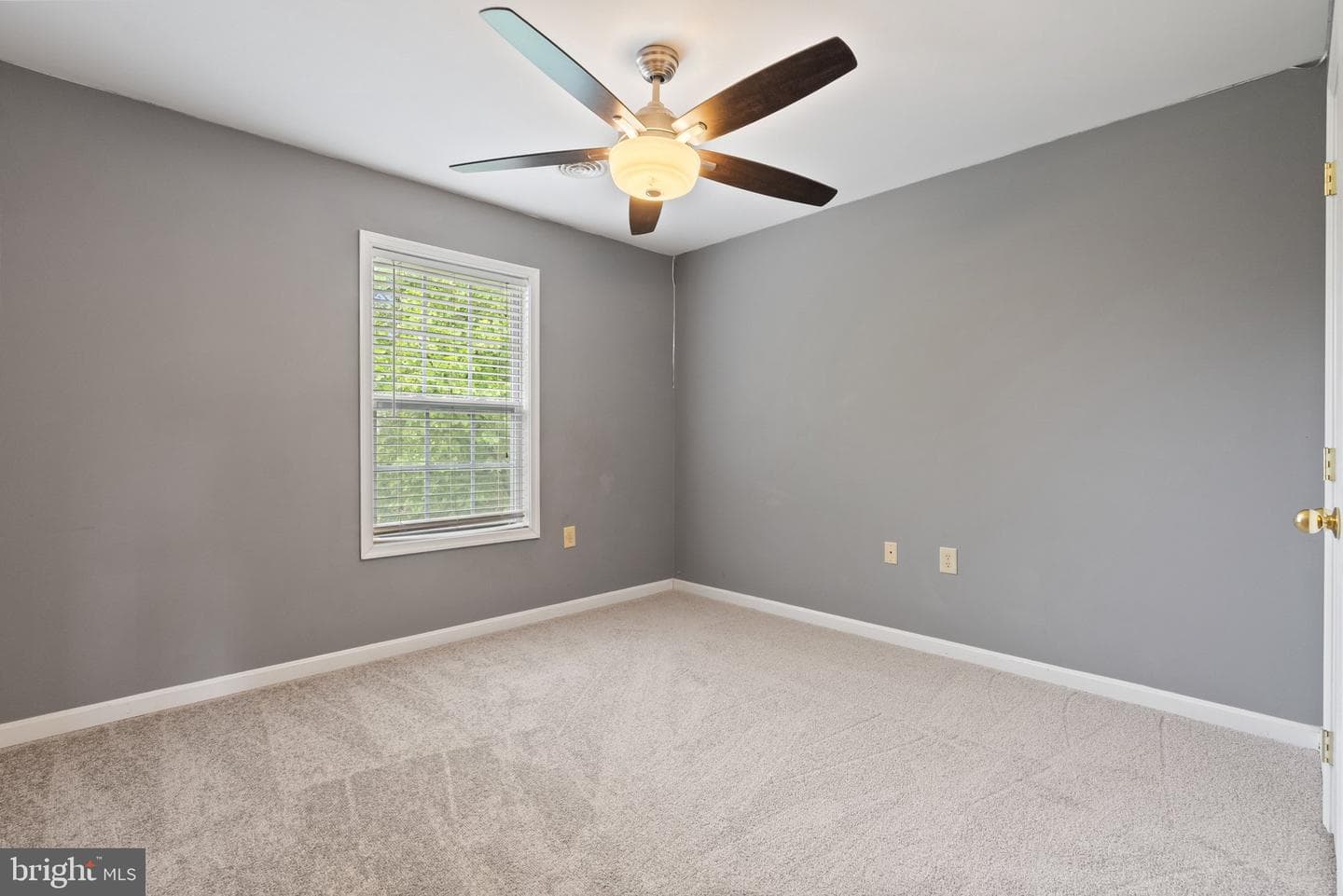 431 E Beltline Avenue photo 29