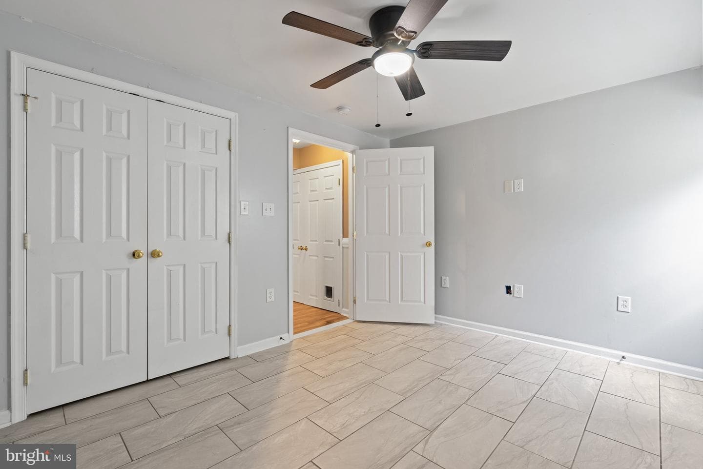 431 E Beltline Avenue photo 33