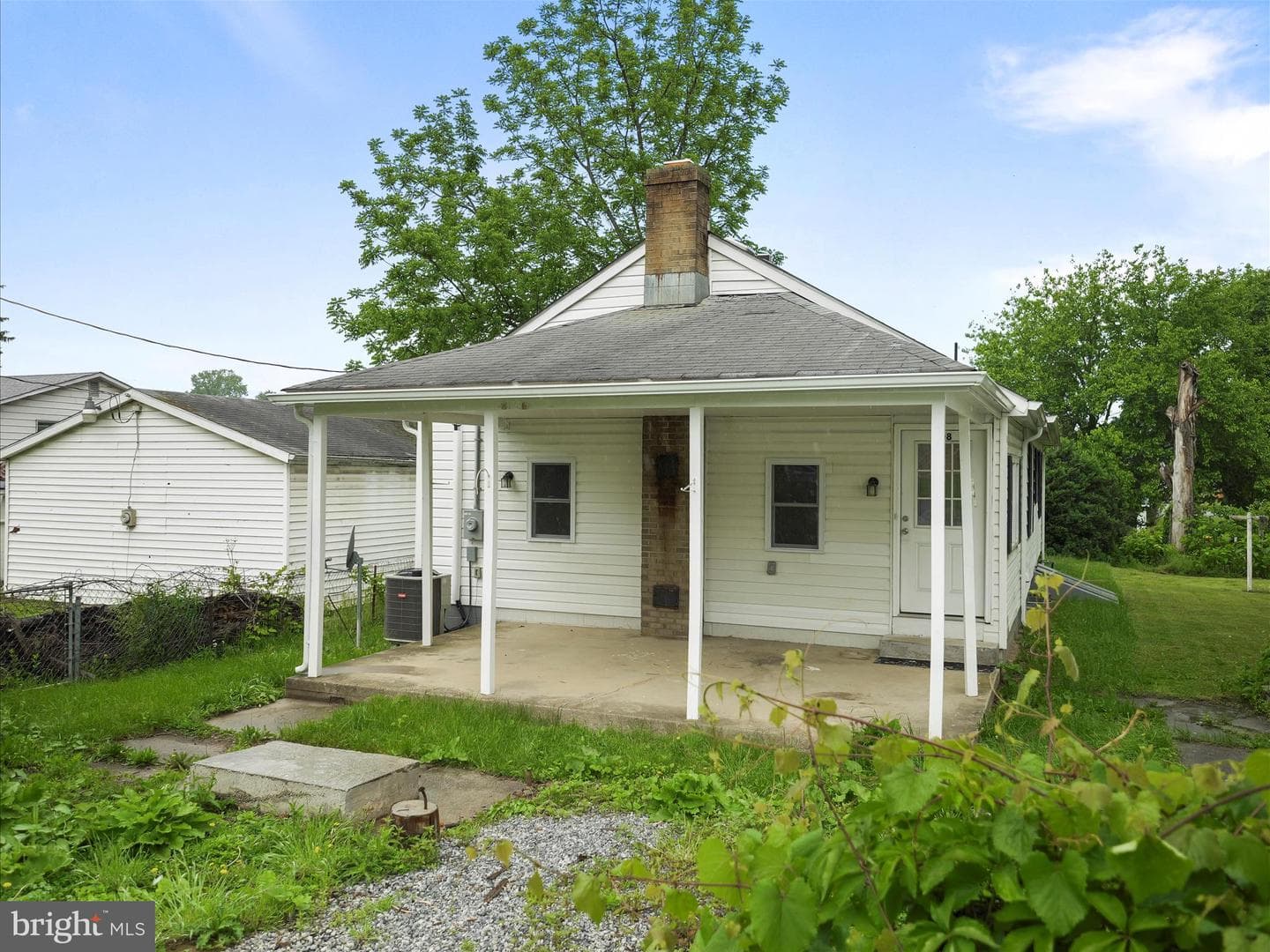 108 E 12th Avenue photo 32