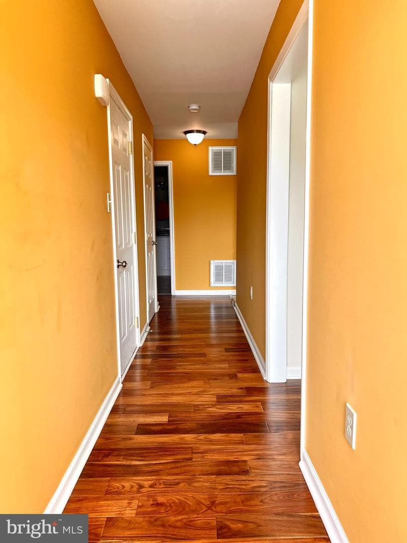492 Thumper Drive photo 4