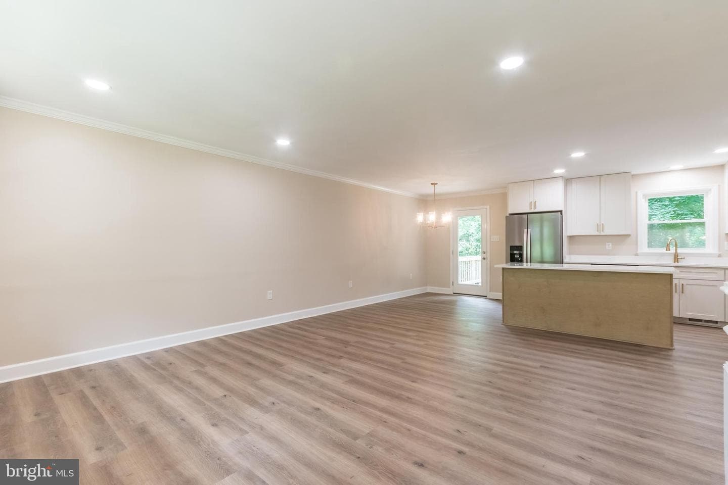 95 Devon Way photo 12