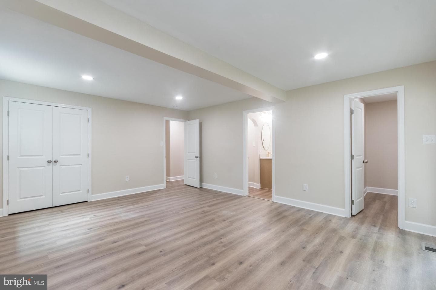 95 Devon Way photo 24