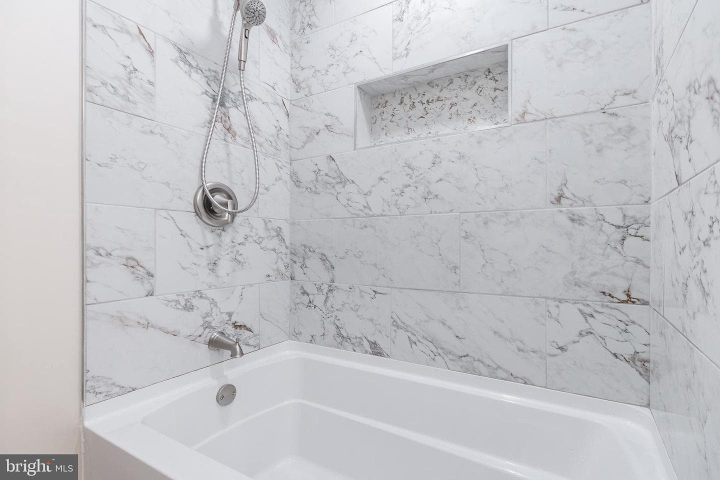 95 Devon Way photo 35