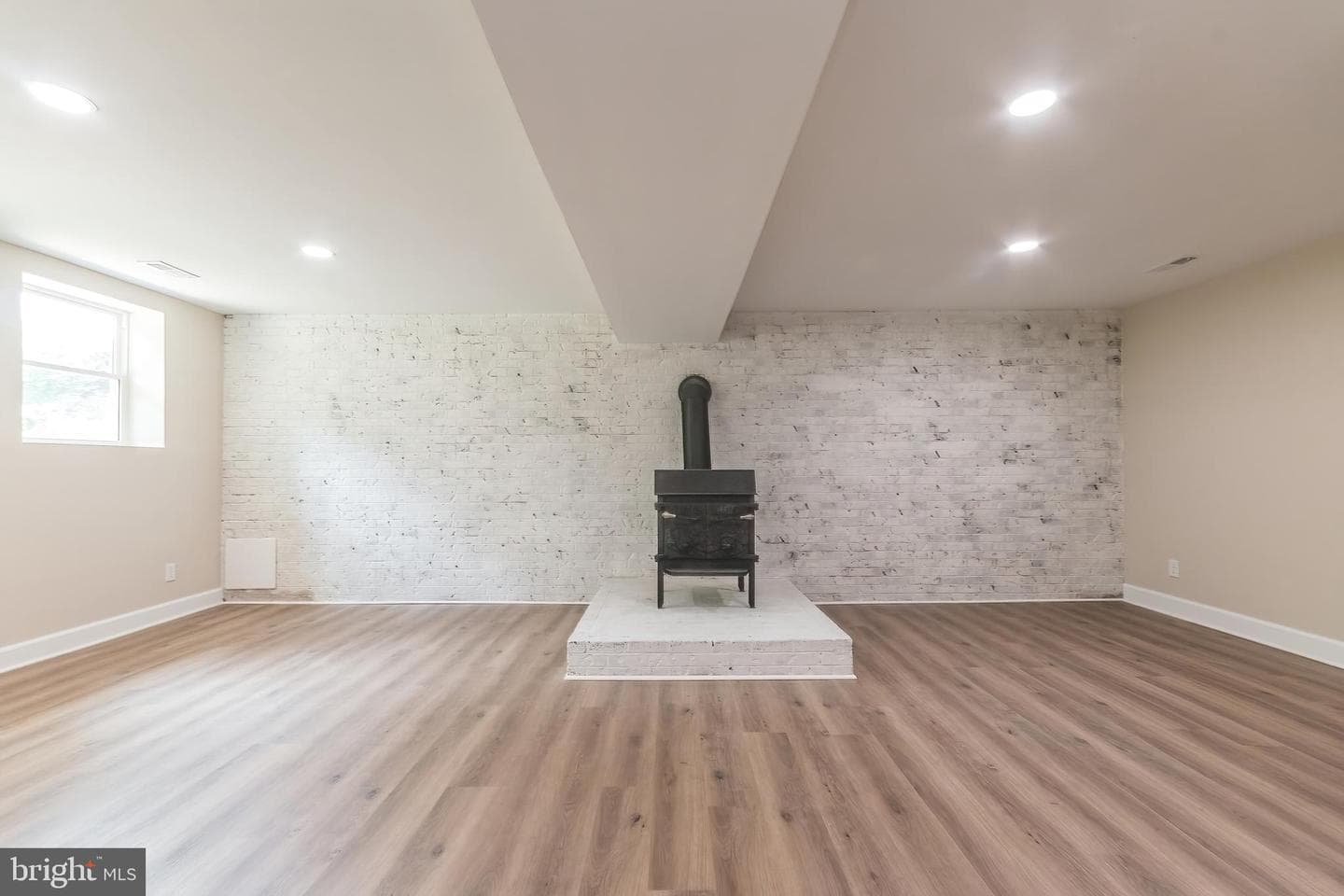 95 Devon Way photo 38