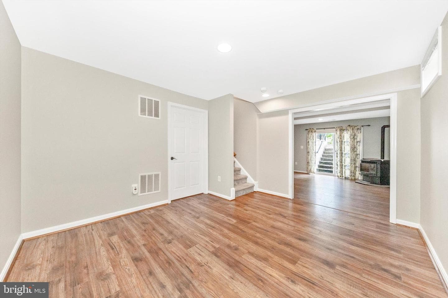 125 Victoria Lane photo 21