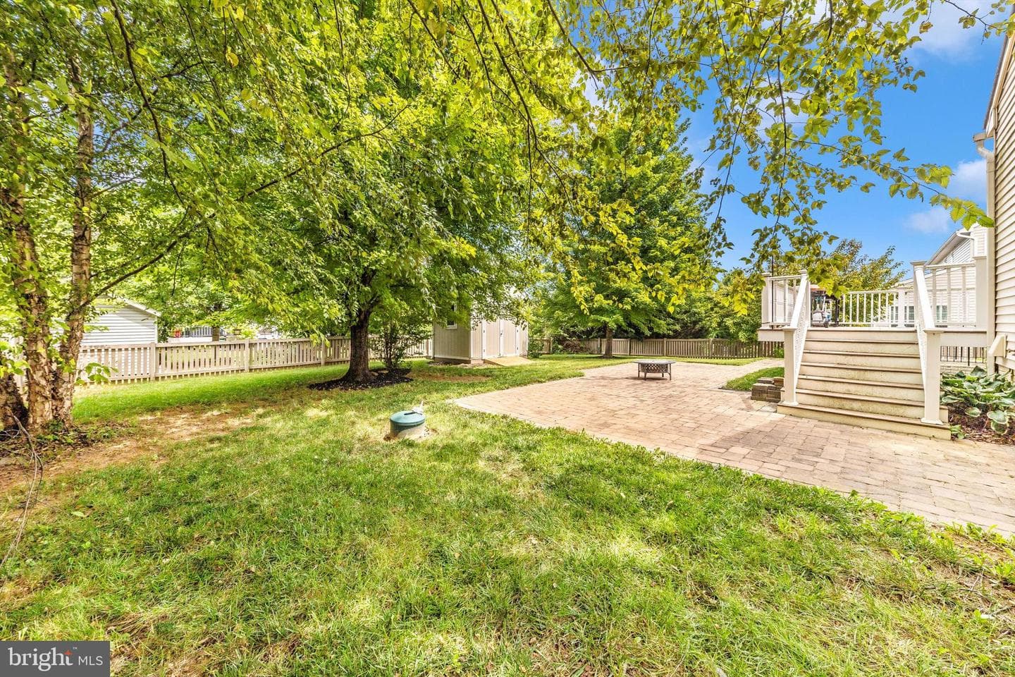 125 Victoria Lane photo 27