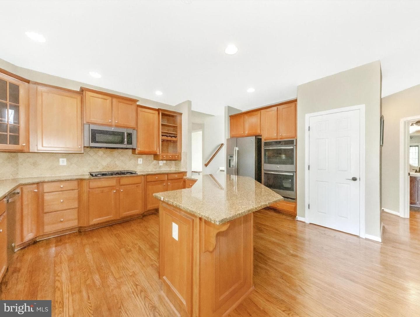 125 Victoria Lane photo 8