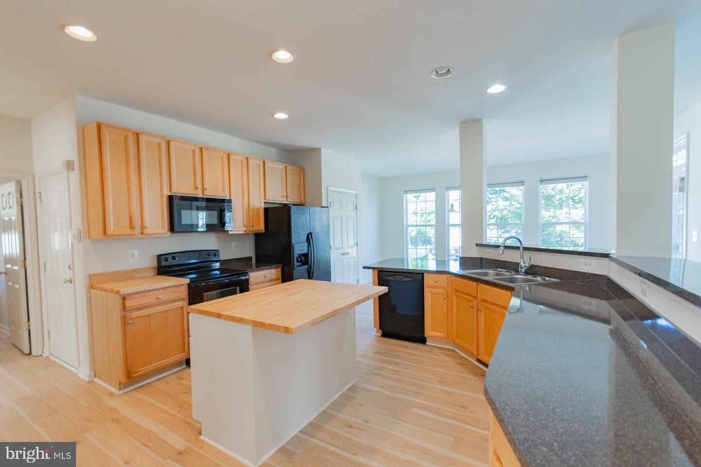 70 Braddock Street photo 28