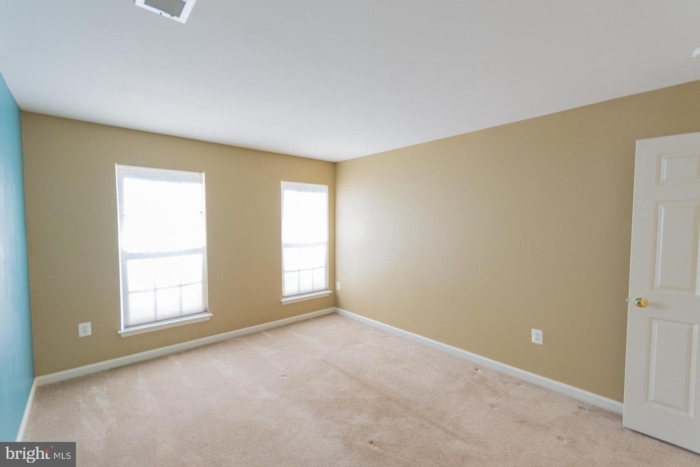 70 Braddock Street photo 46