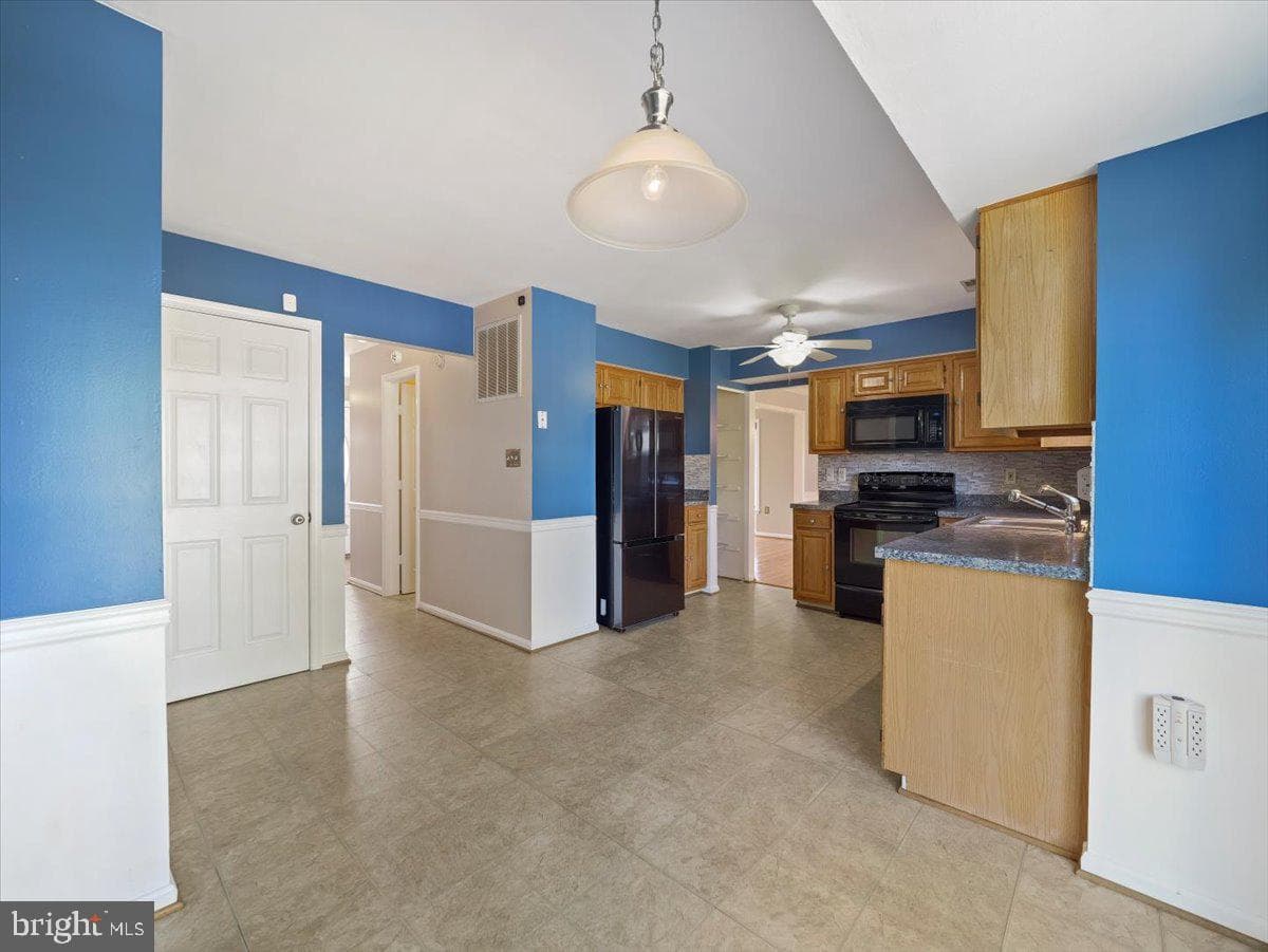 378 Prides Crossing photo 21