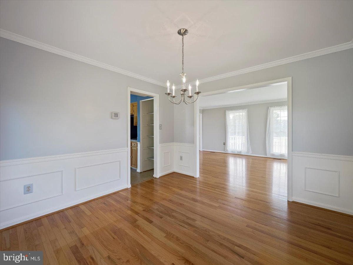 378 Prides Crossing photo 29
