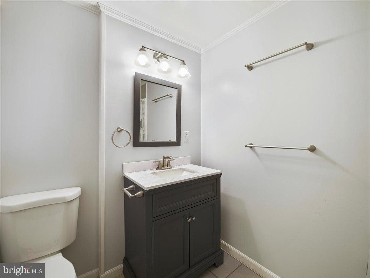 378 Prides Crossing photo 45