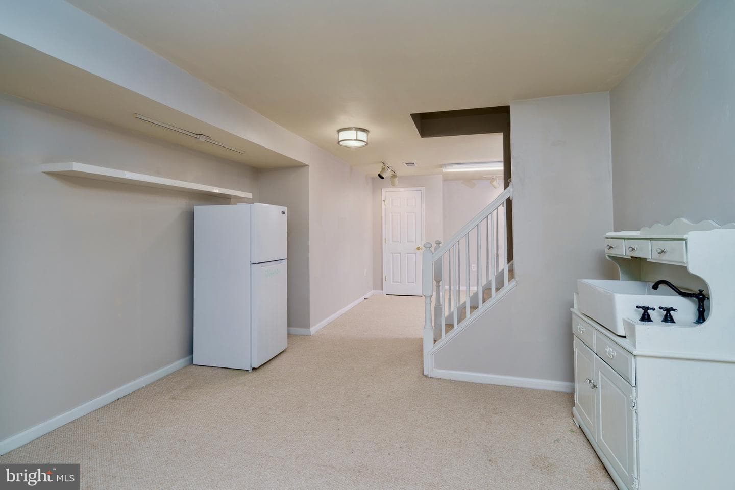 27 Costen Circle photo 44