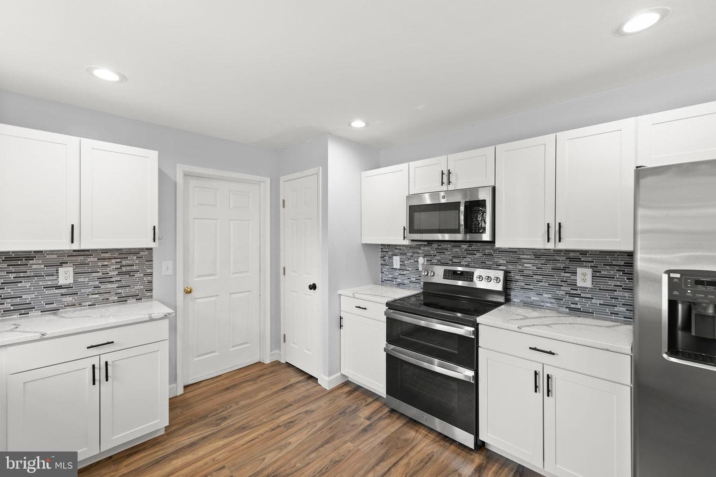 221 Frys Lane photo 13