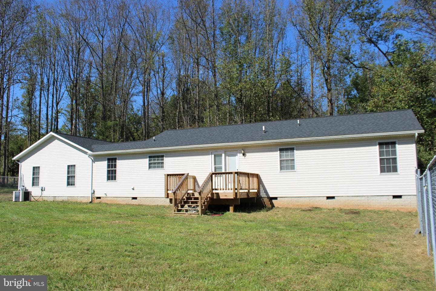 221 Frys Lane photo 2
