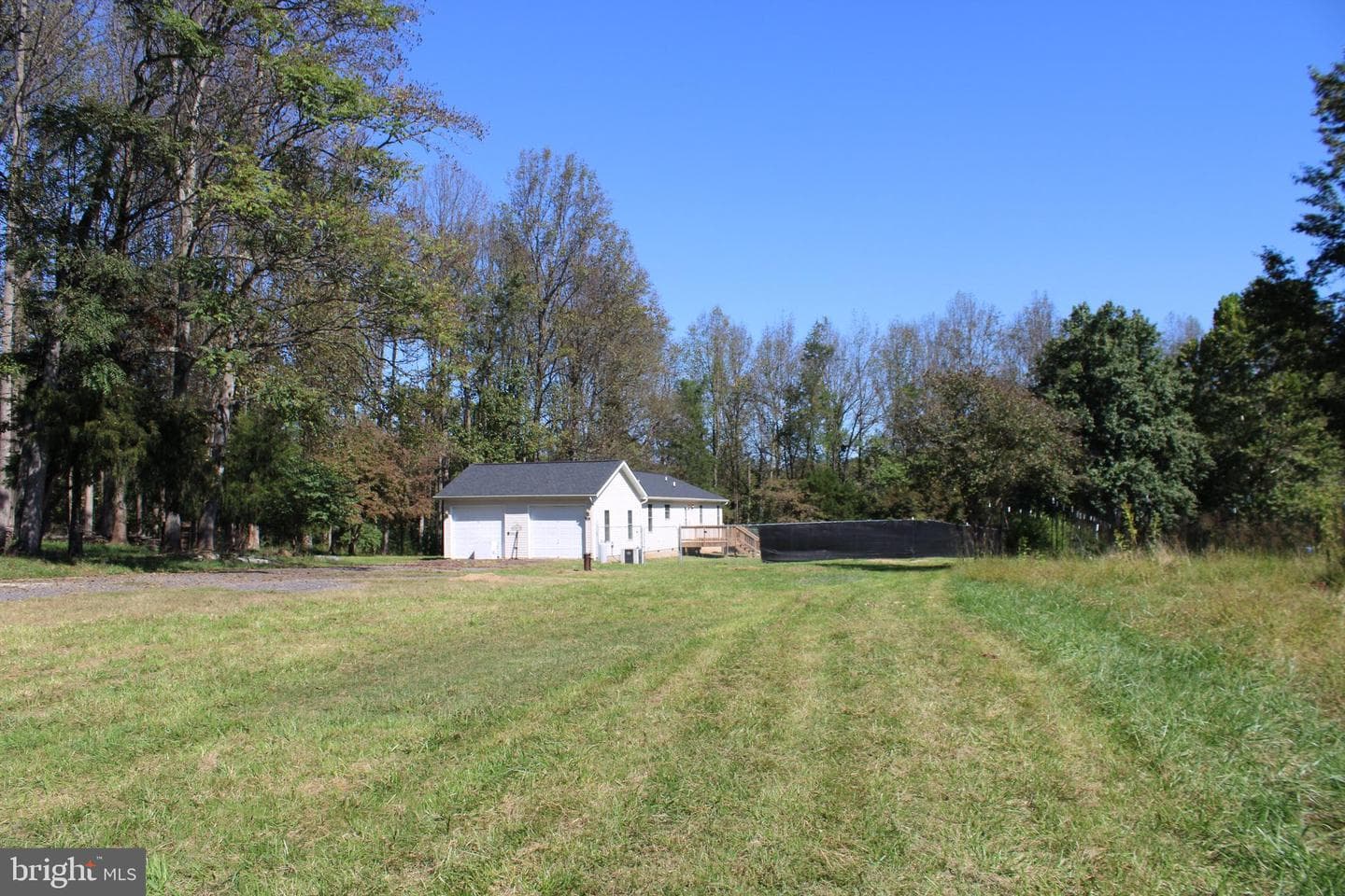 221 Frys Lane photo 3