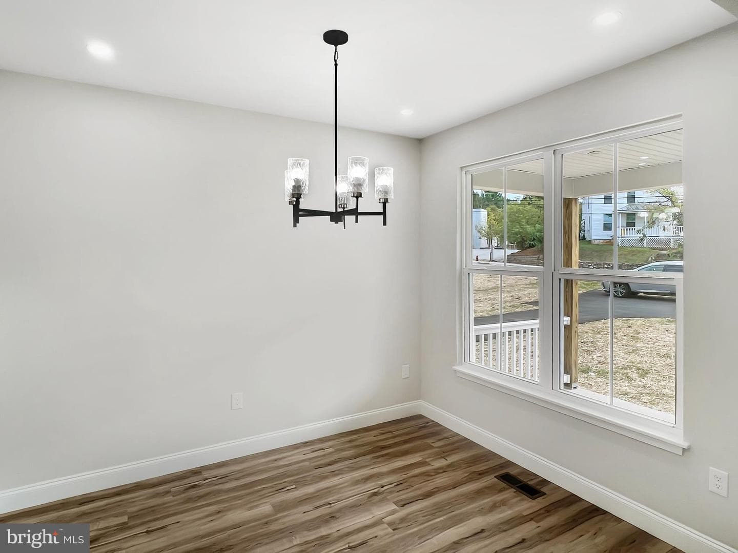 13 Onyx Lane photo 11