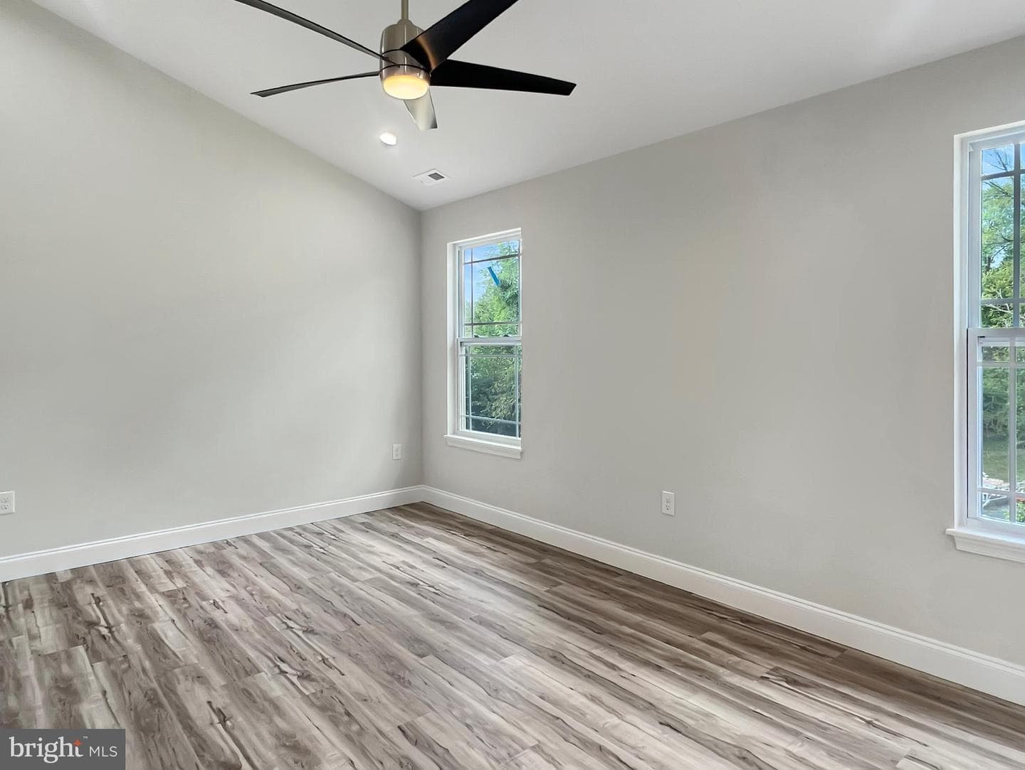 13 Onyx Lane photo 34