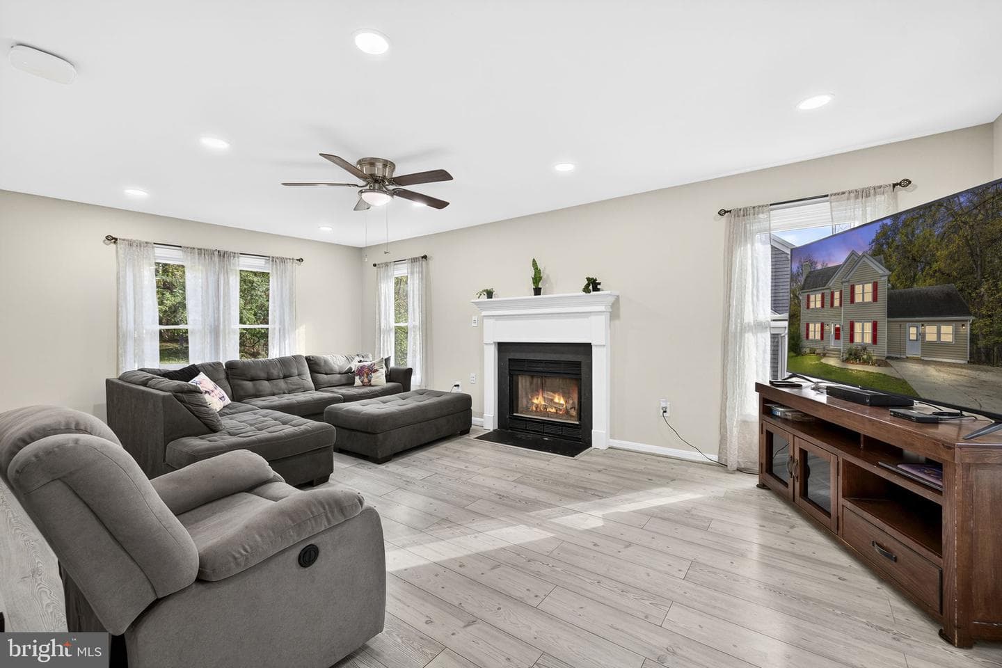 776 Thoroughbred Drive photo 19