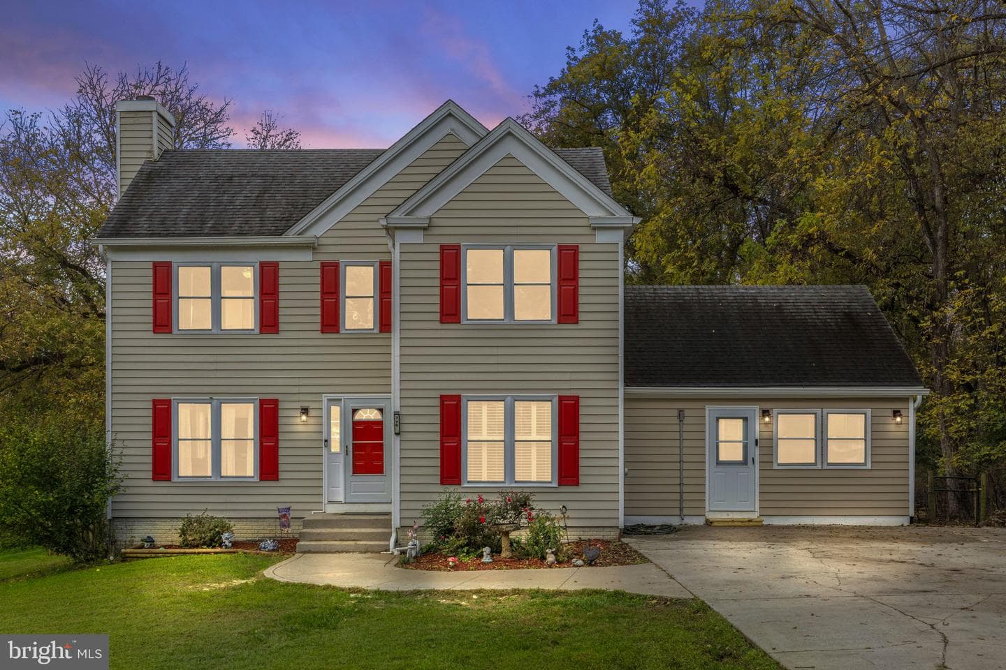 776 Thoroughbred Drive photo 2