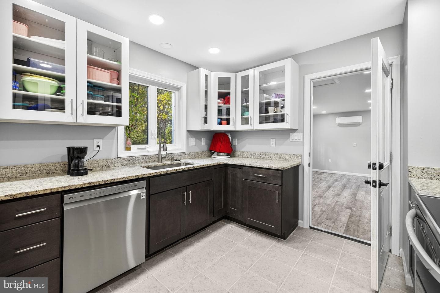 776 Thoroughbred Drive photo 24