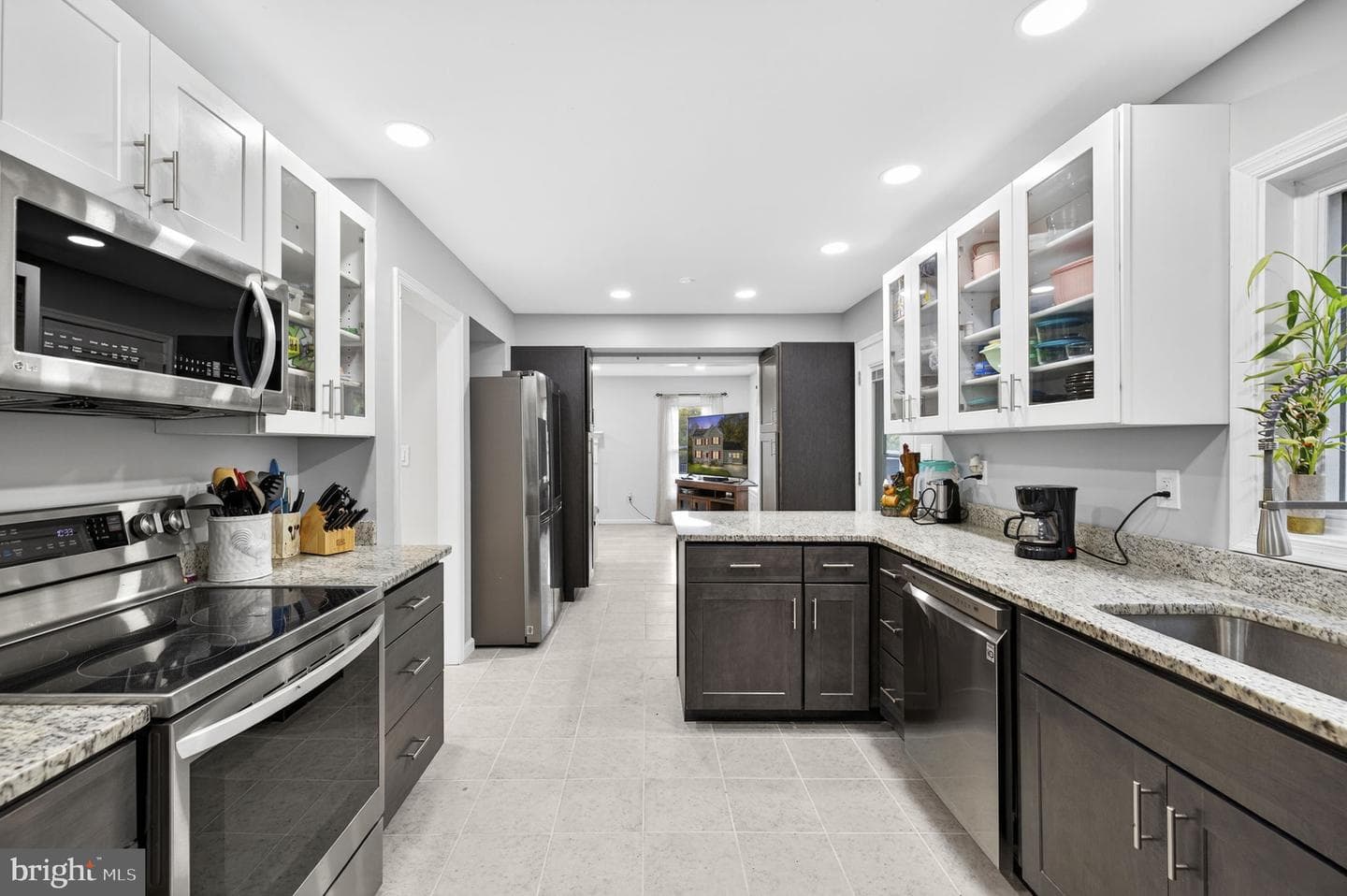 776 Thoroughbred Drive photo 26