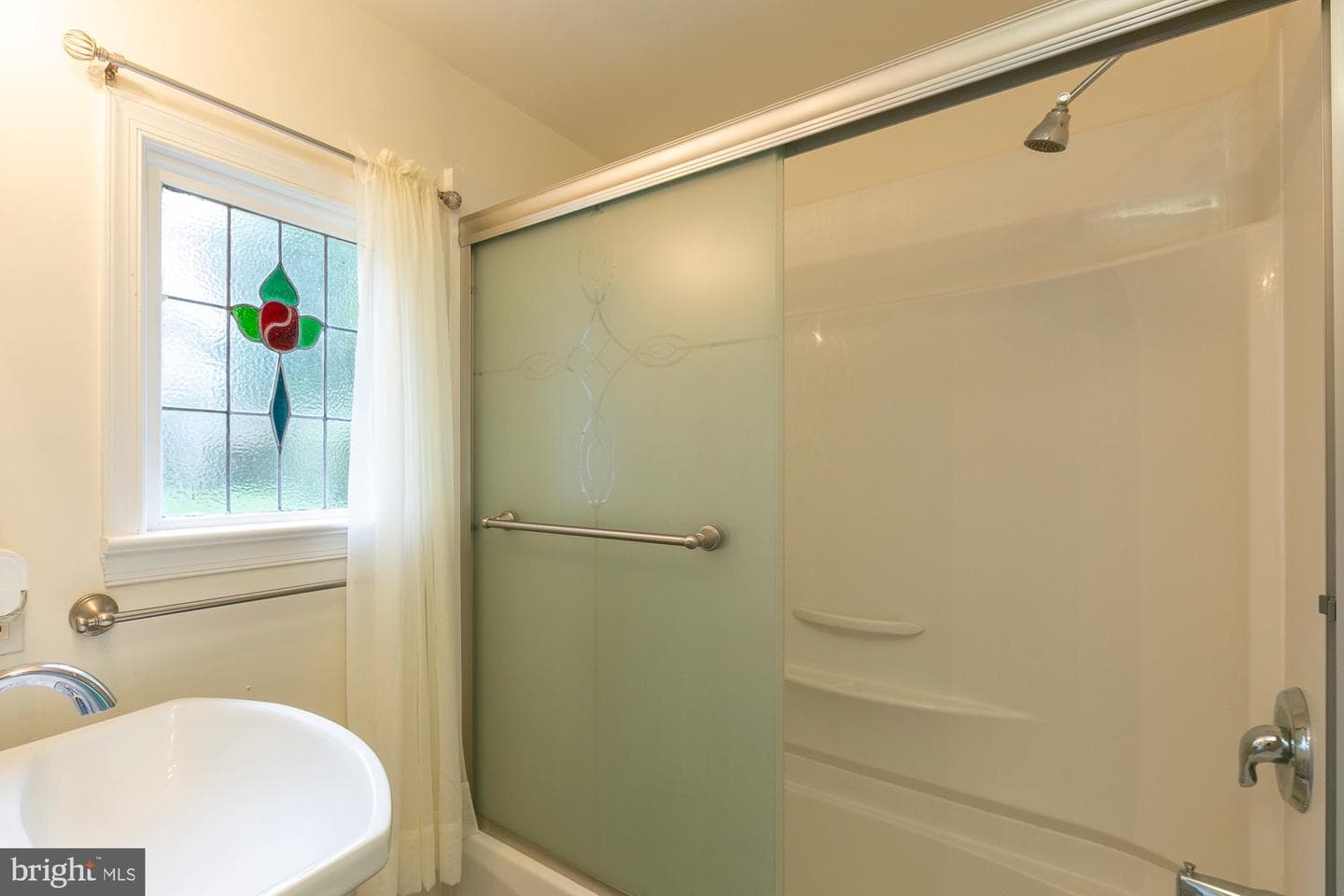 594 W Washington Street photo 20
