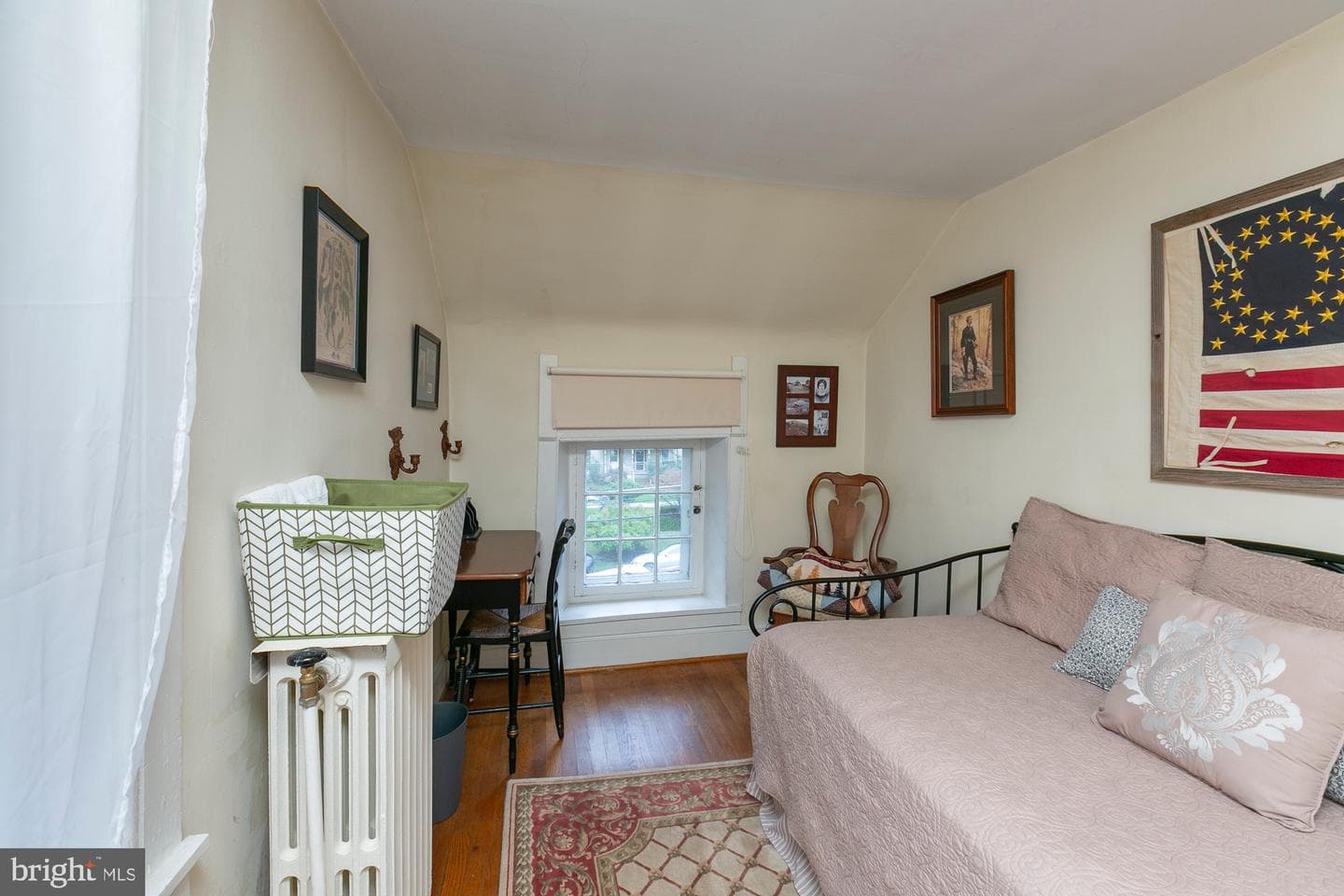 594 W Washington Street photo 22