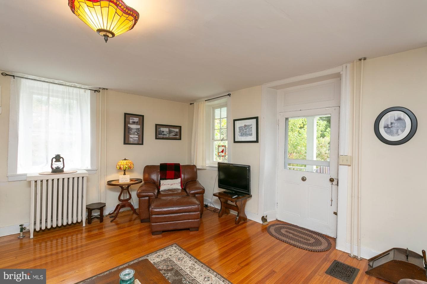 594 W Washington Street photo 8