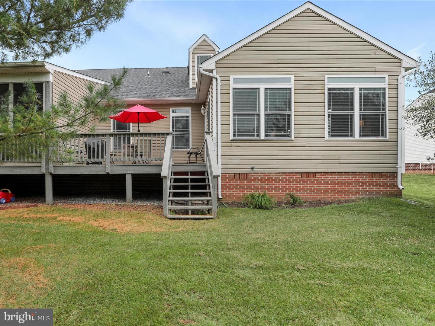 215 Brookline Drive photo 29