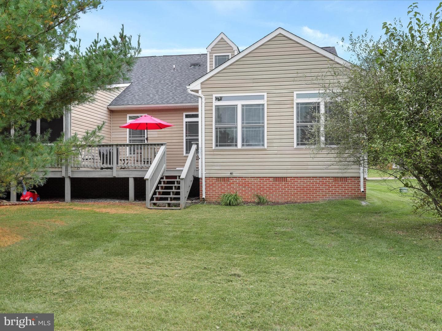 215 Brookline Drive photo 30