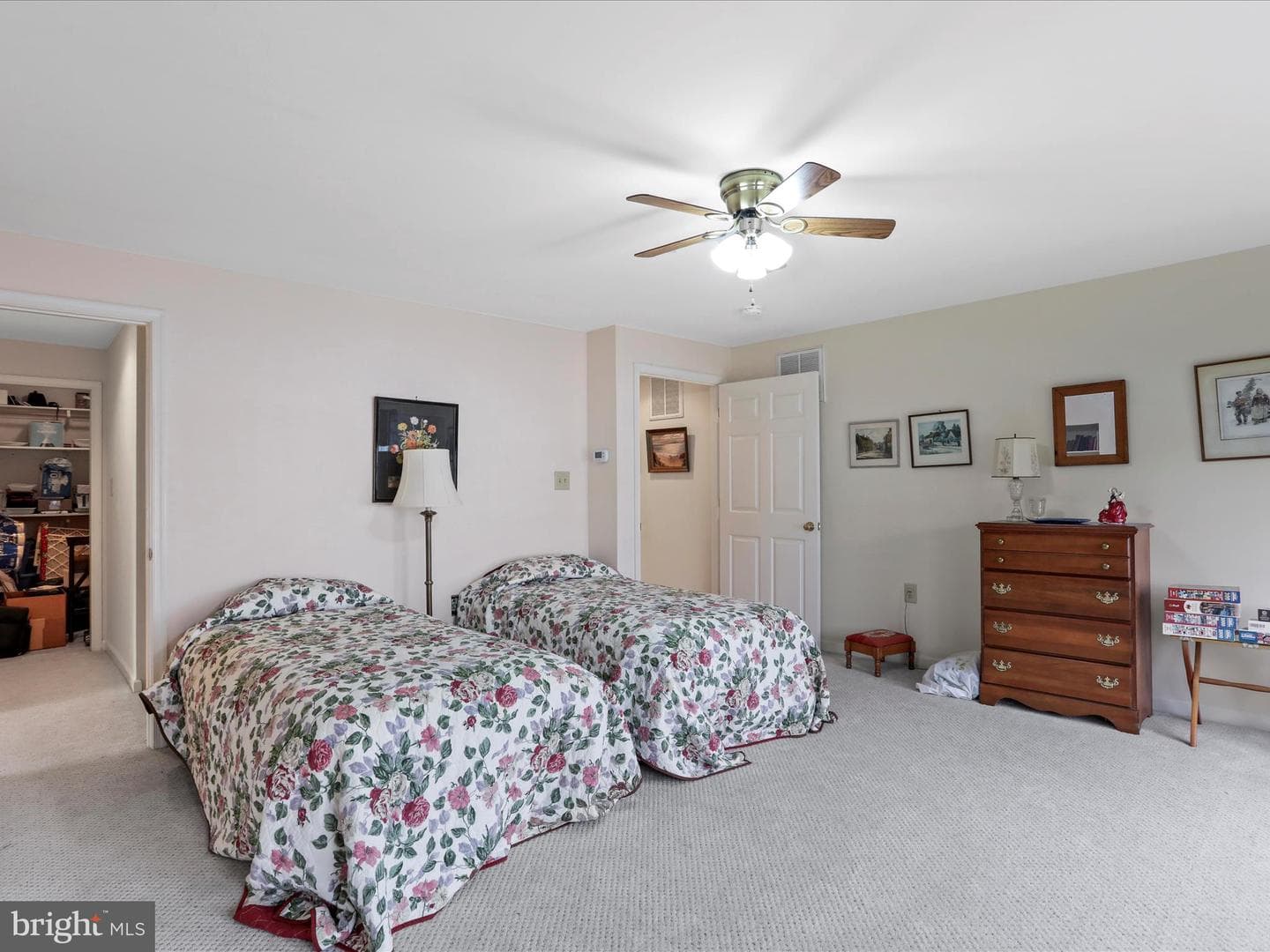 215 Brookline Drive photo 4