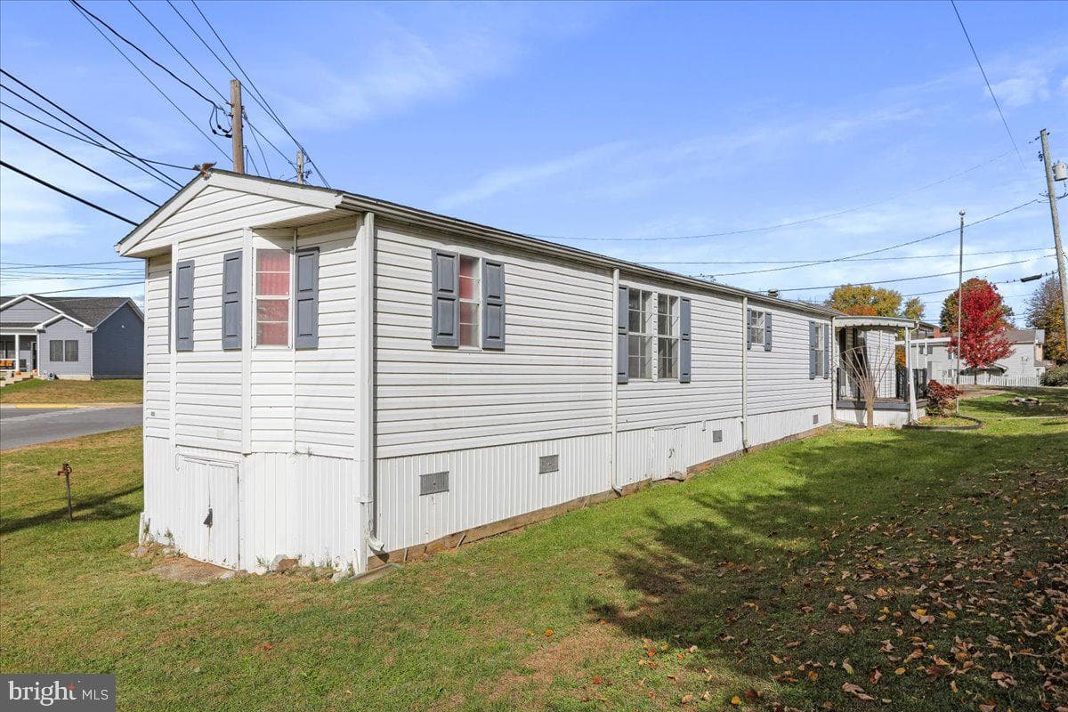 111 N Fairfax Boulevard photo 2