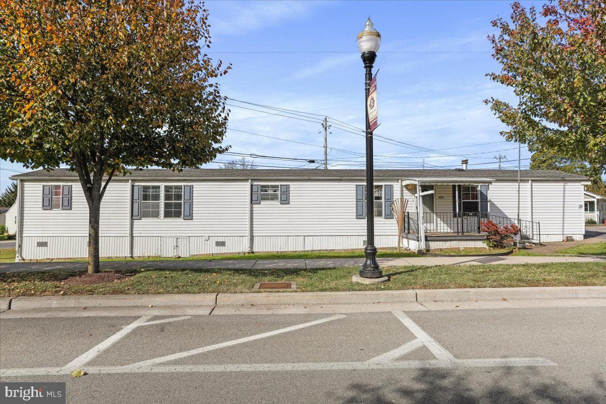 111 N Fairfax Boulevard photo 4