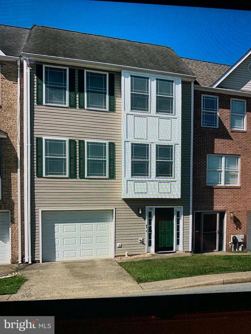 78 Baltusrol Drive photo 2