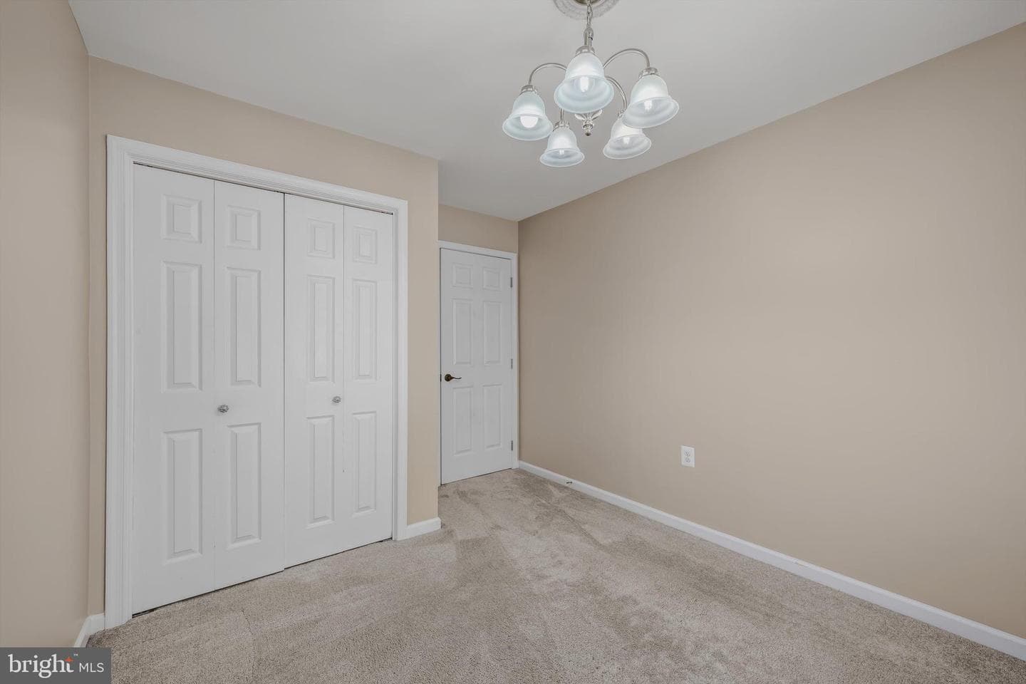 400 Deer Ridge Drive photo 35
